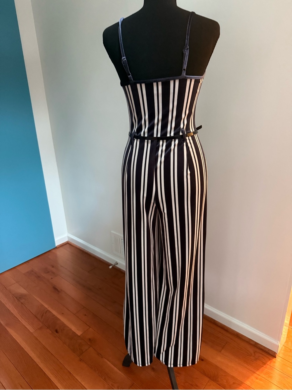 Forever 21 Navy & White Vertical Stripe Wide-Leg Jumpsuit Sz Small - Picture 6 of 14